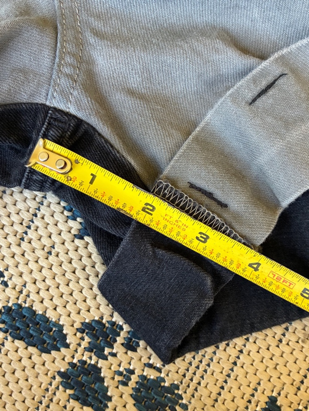 2-Piece Two-Tone GUESS? Jeans Jacket and Jorts Set - M Jkt / 26" Shorts - Picture 9 of 10